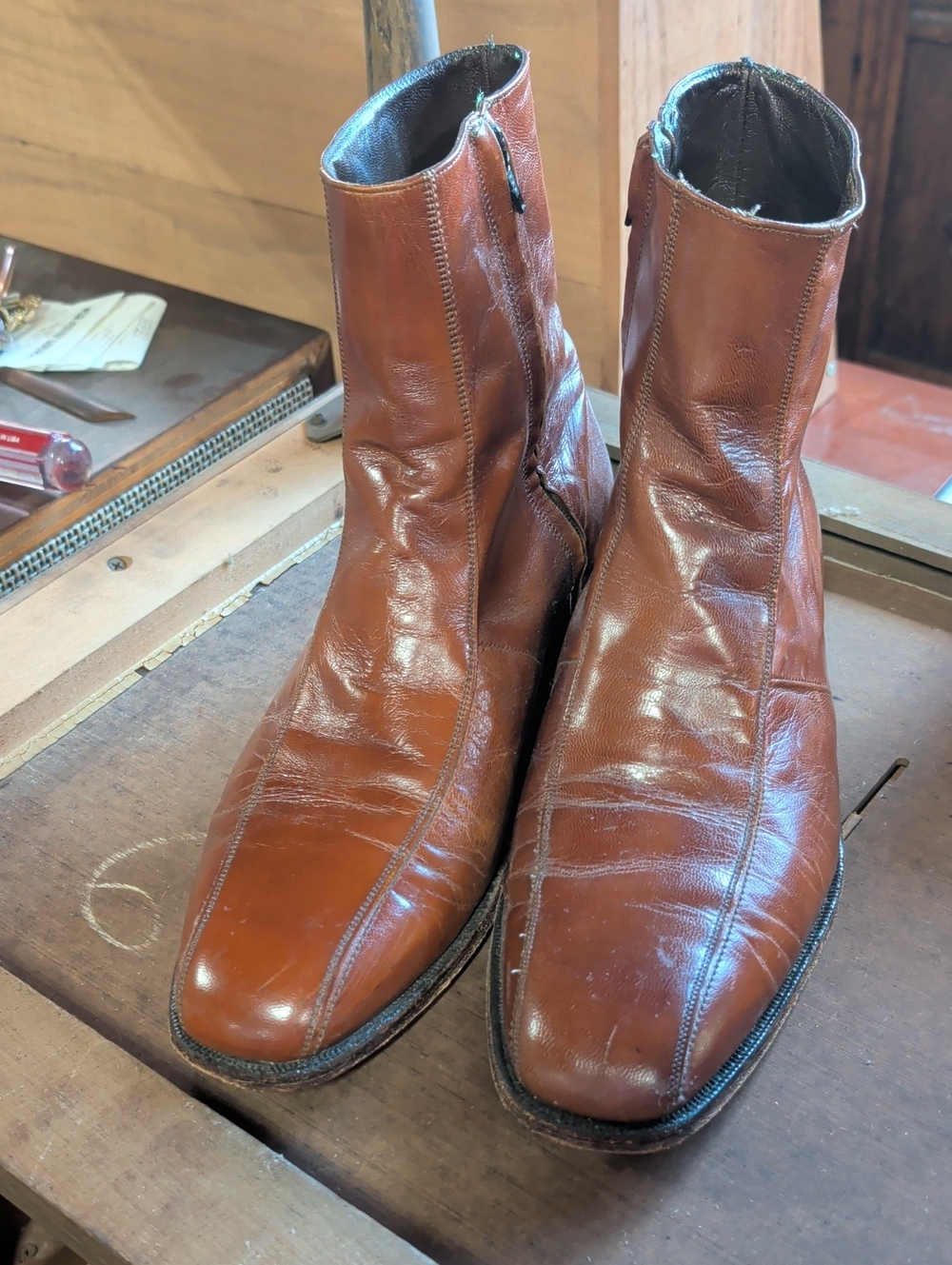 Vintage 70s Florsheim Imperial 93164 Side Zip Boots Cognac Leather 11.5 D Beatle